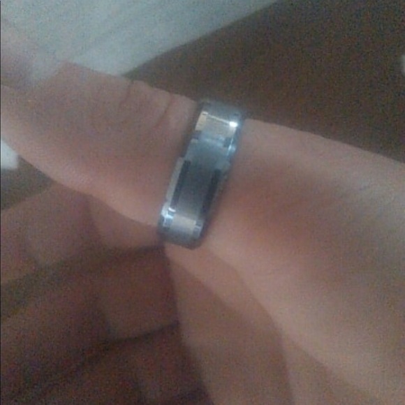 TUNGSTEN Men’s Carbide Ring. - Picture 8 of 8